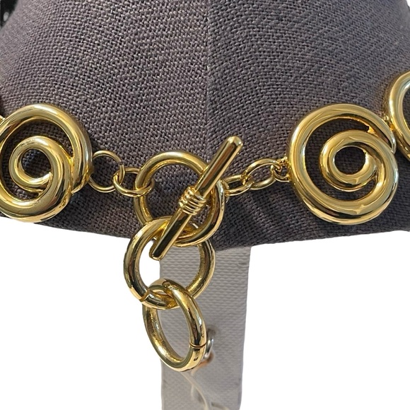 ❤️ Vintage Gold Tone Spirals Toggle Necklace - Picture 4 of 5